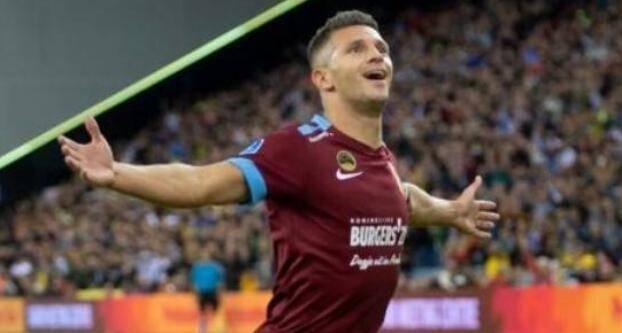 图赫尔：贝林独特的品质是能出现在9号位打进看似简单的进球